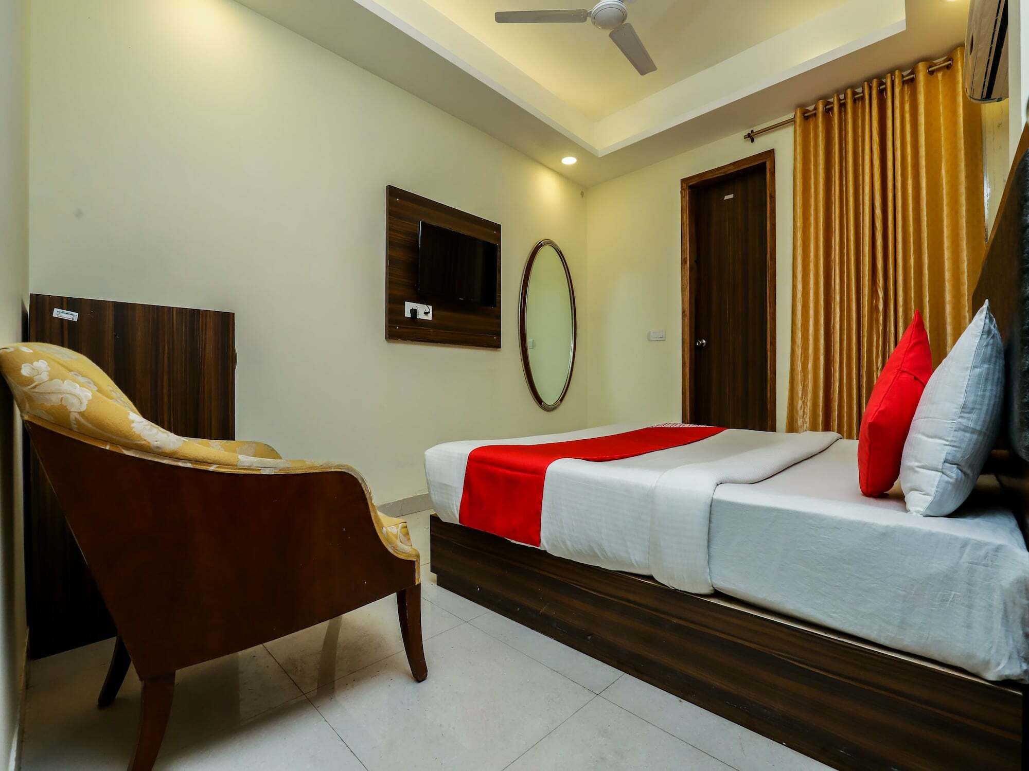 Hotel Moreton Igi Airport New Delhi Bagian luar foto