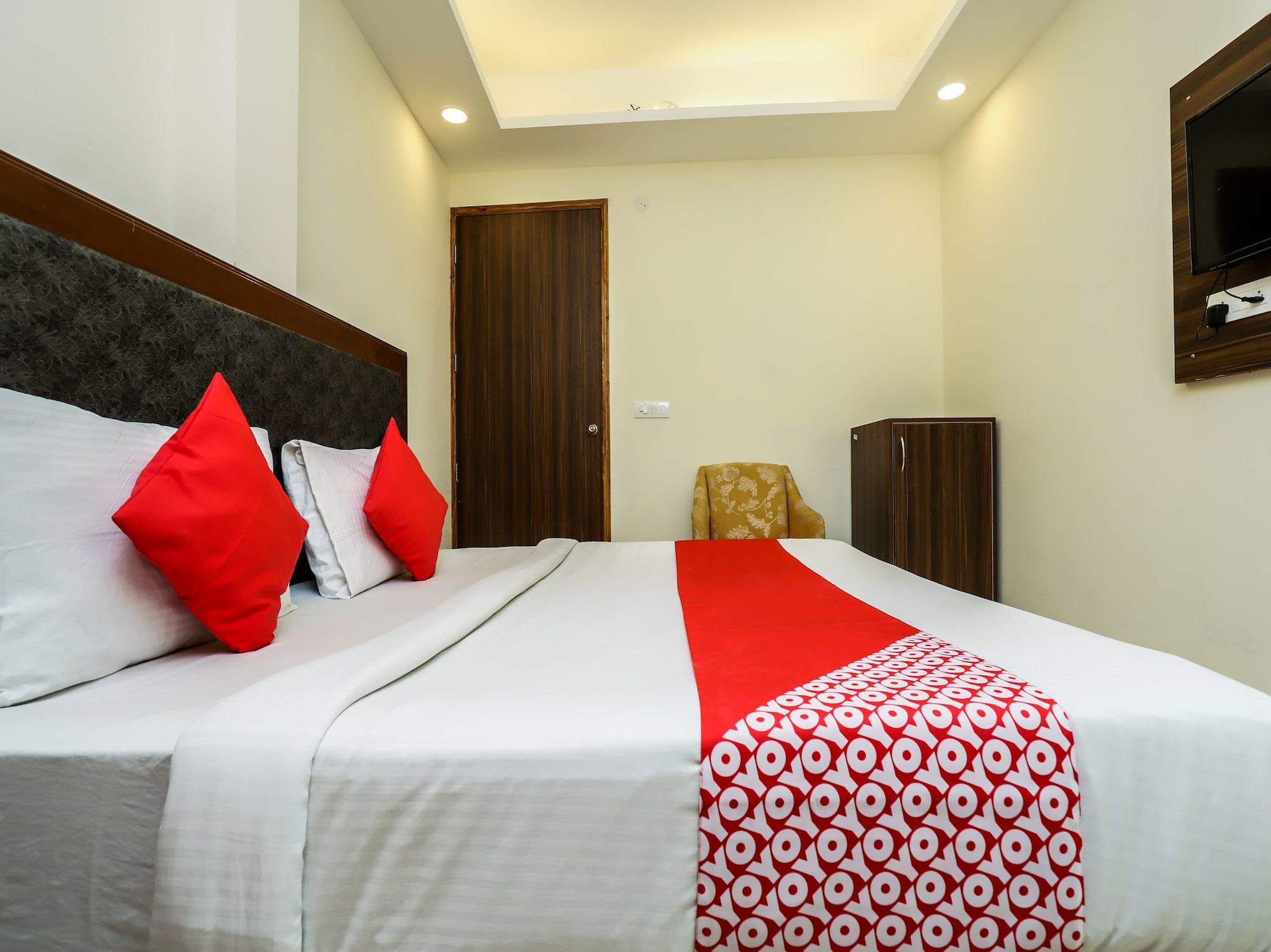 Hotel Moreton Igi Airport New Delhi Bagian luar foto